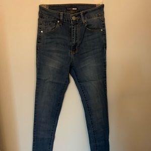 fashion nova skinny jeans
